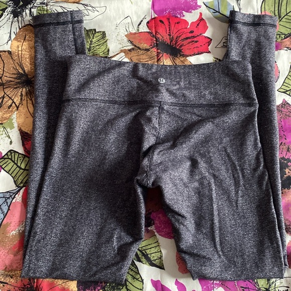 Lululemon Wunder Under Pant - Picture 5 of 11